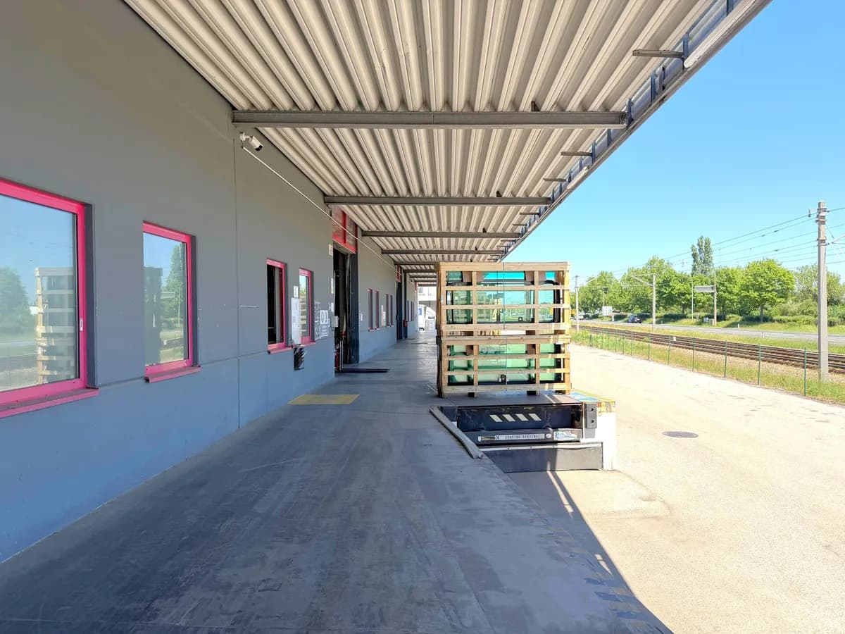 Gewerbeimmobilie mieten in Mödling – 2 082 m², € 6 – Bild 16 von 18