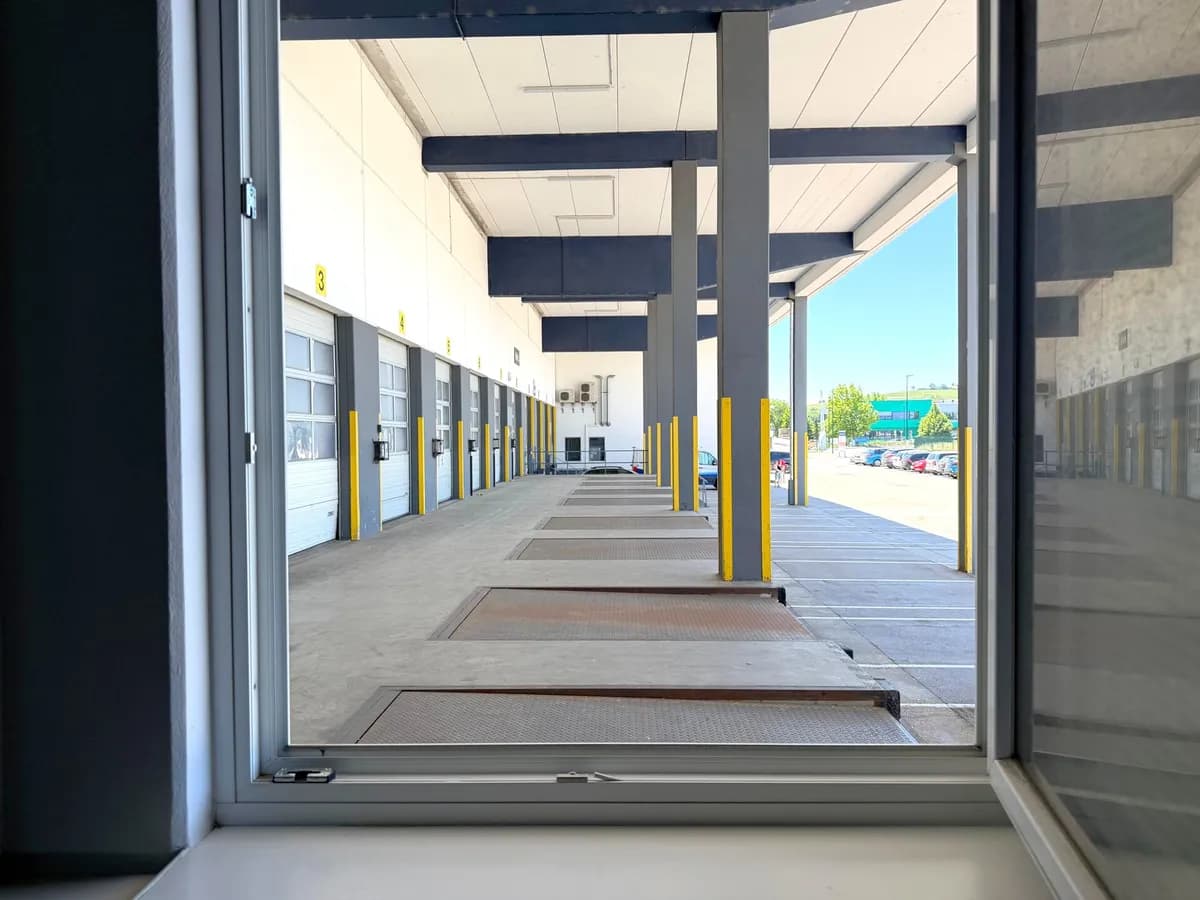 Gewerbeimmobilie mieten in Mödling – 2 082 m², € 6 – Bild 18 von 18