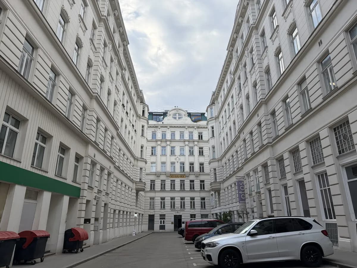 Gewerbeimmobilie mieten in Wien – 316 m², € 20 – Bild 1 von 16