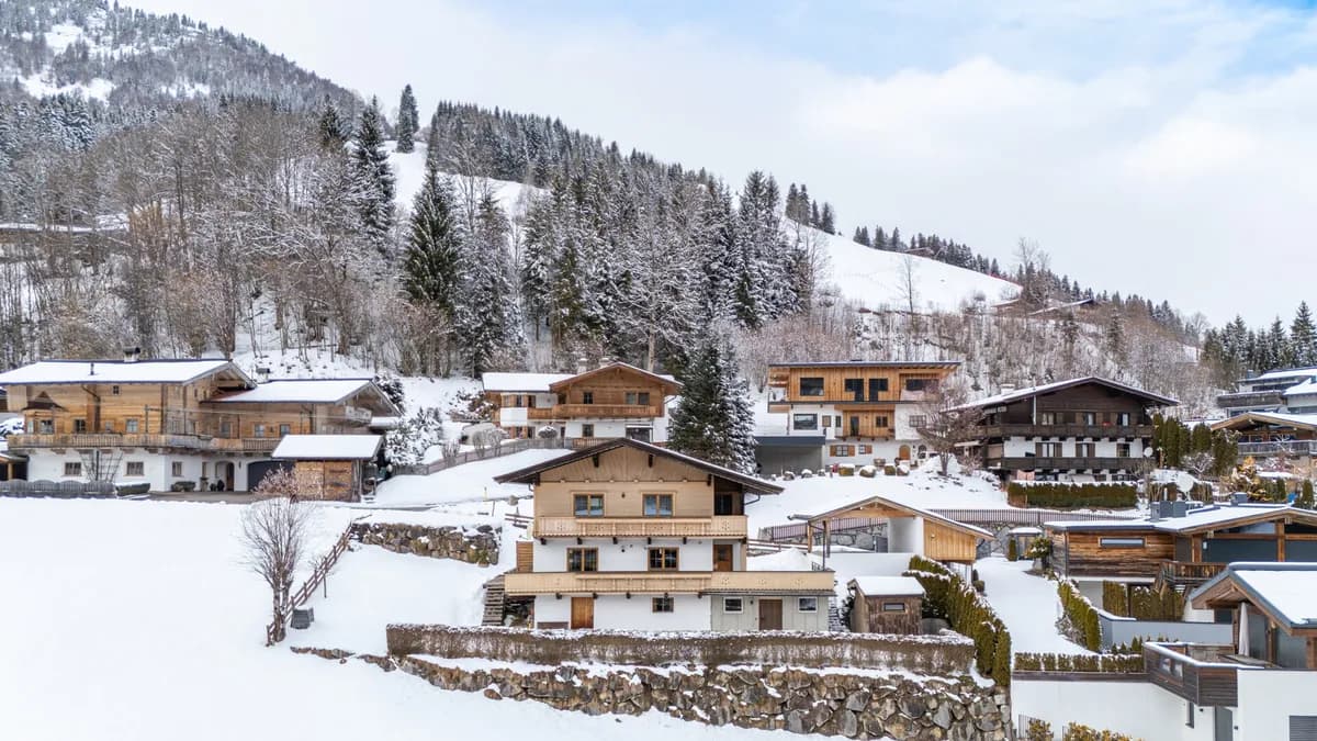 Haus kaufen in Kitzbühel – 724 m², € 2.300.000 – Bild 2 von 4
