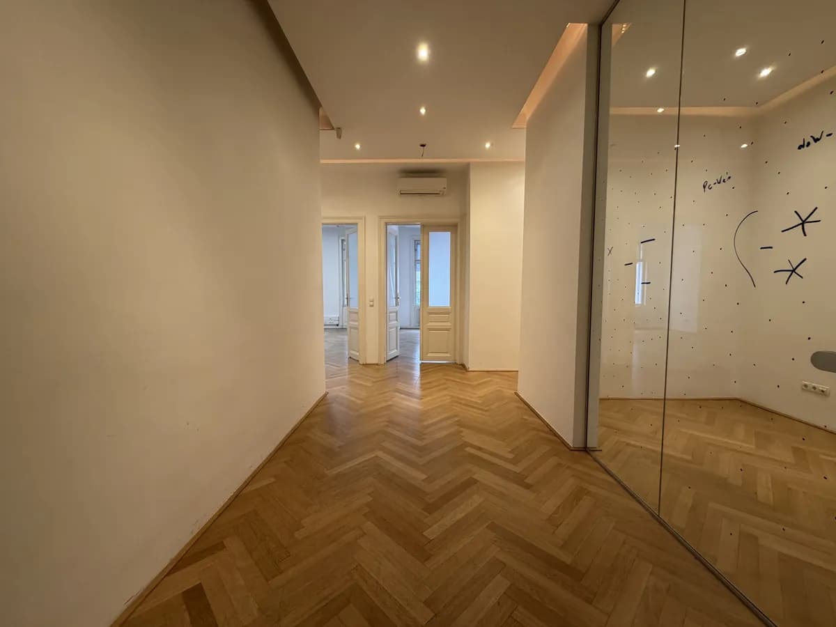 Gewerbeimmobilie mieten in Wien – 218 m², € 20 – Bild 11 von 16
