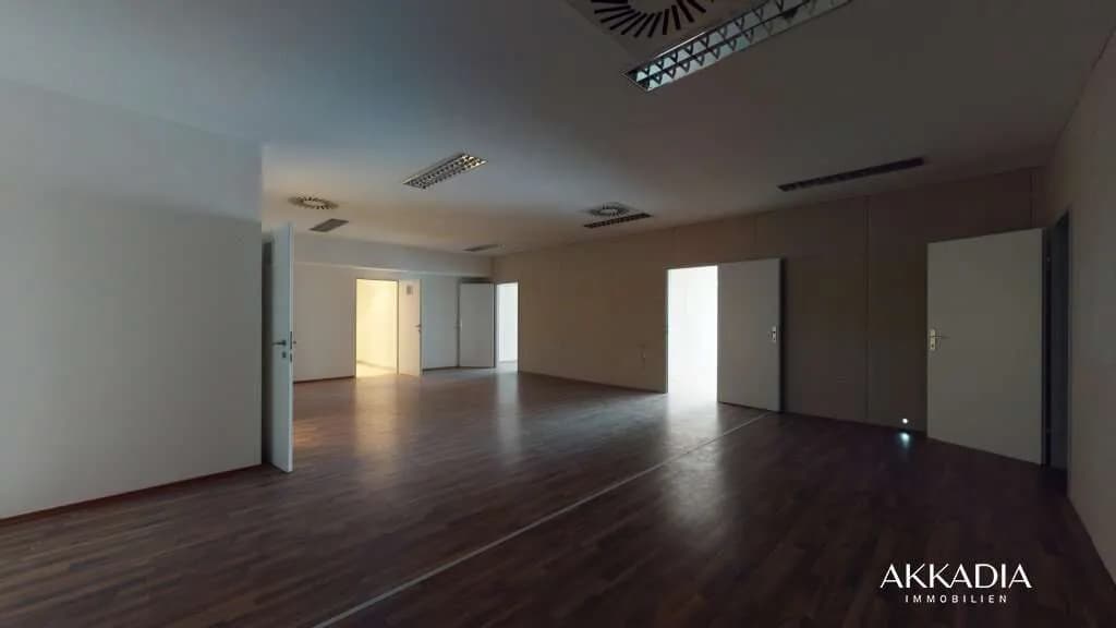 6-Zimmer-Gewerbeimmobilie mieten in Wien – 219 m², € 2.816 – Bild 4 von 13