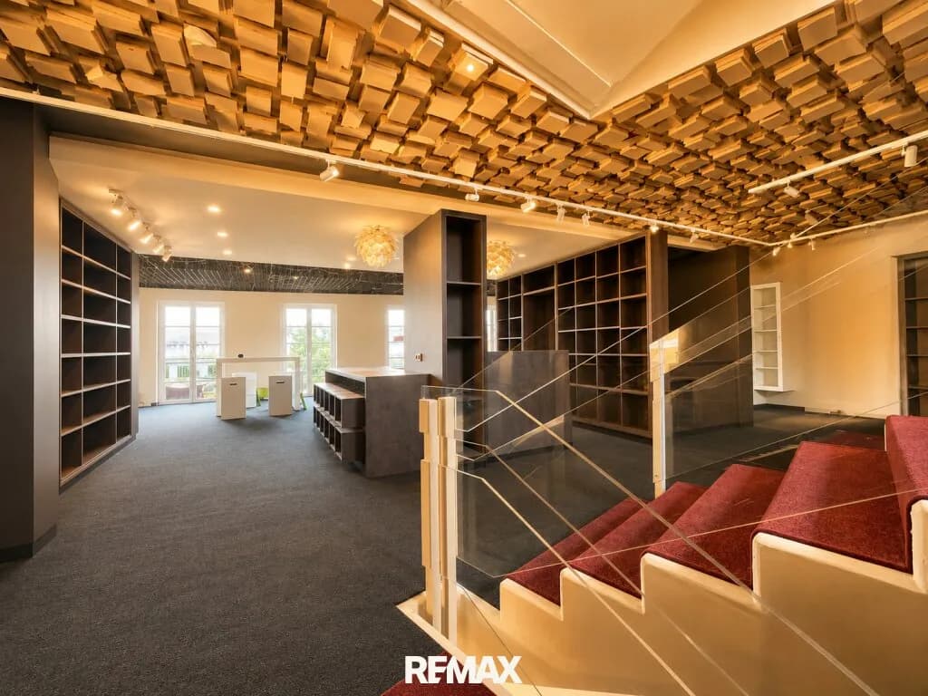 Gewerbeimmobilie mieten in Schärding – 180 m², € 2.255 – Bild 2 von 13