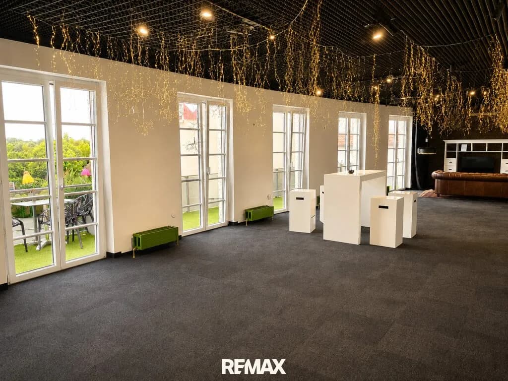 Gewerbeimmobilie mieten in Schärding – 180 m², € 2.255 – Bild 12 von 13