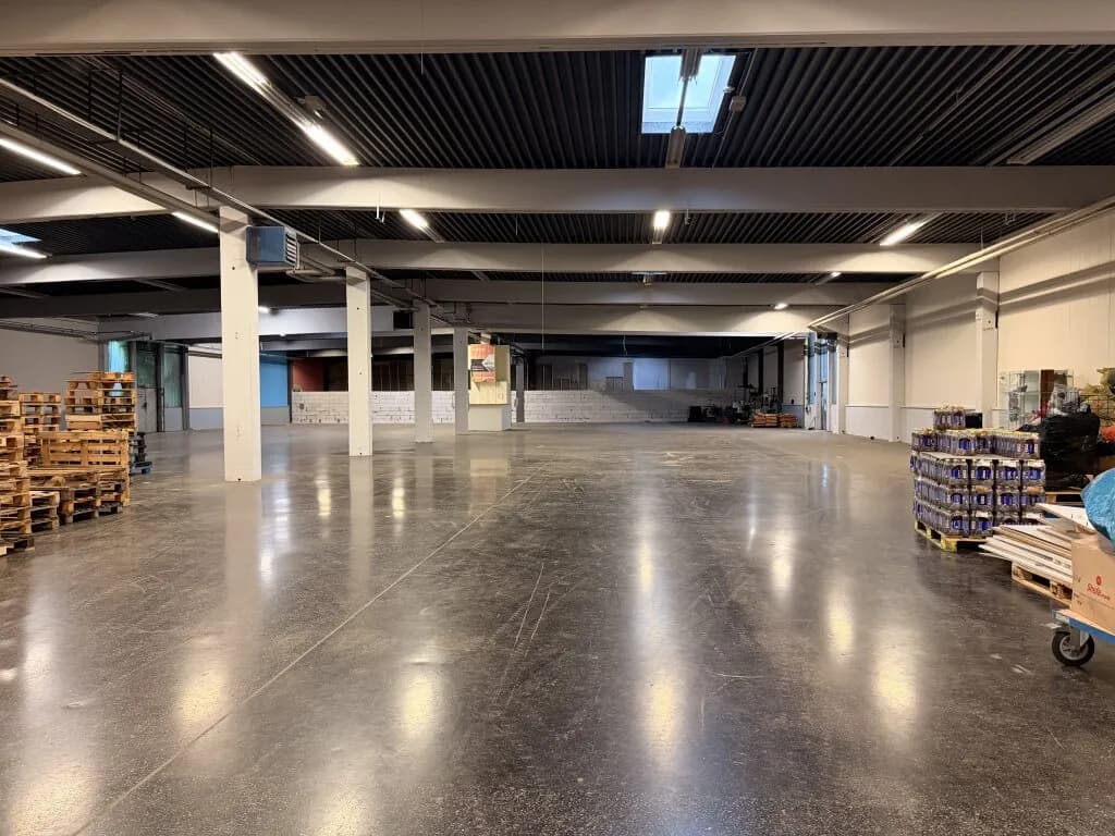 Gewerbeimmobilie mieten in Wien – 1 449 m², € 10.343 – Bild 2 von 10