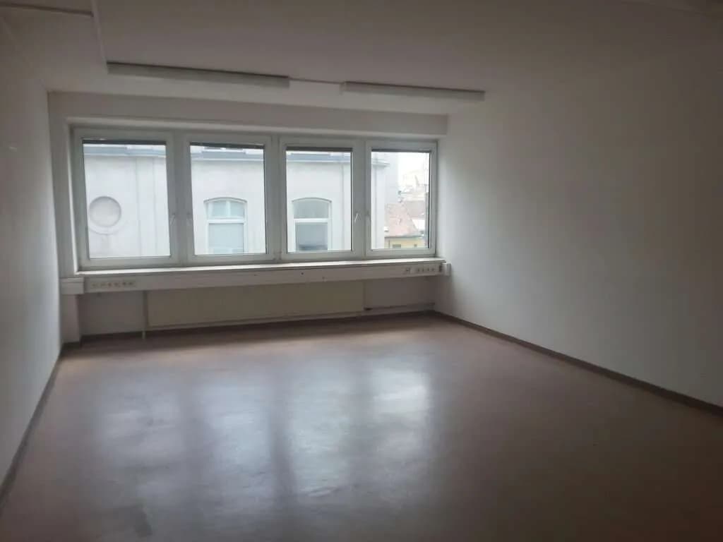 72-Zimmer-Gewerbeimmobilie kaufen in Wien – 1 427 m², € 3.600.000 – Bild 2 von 8
