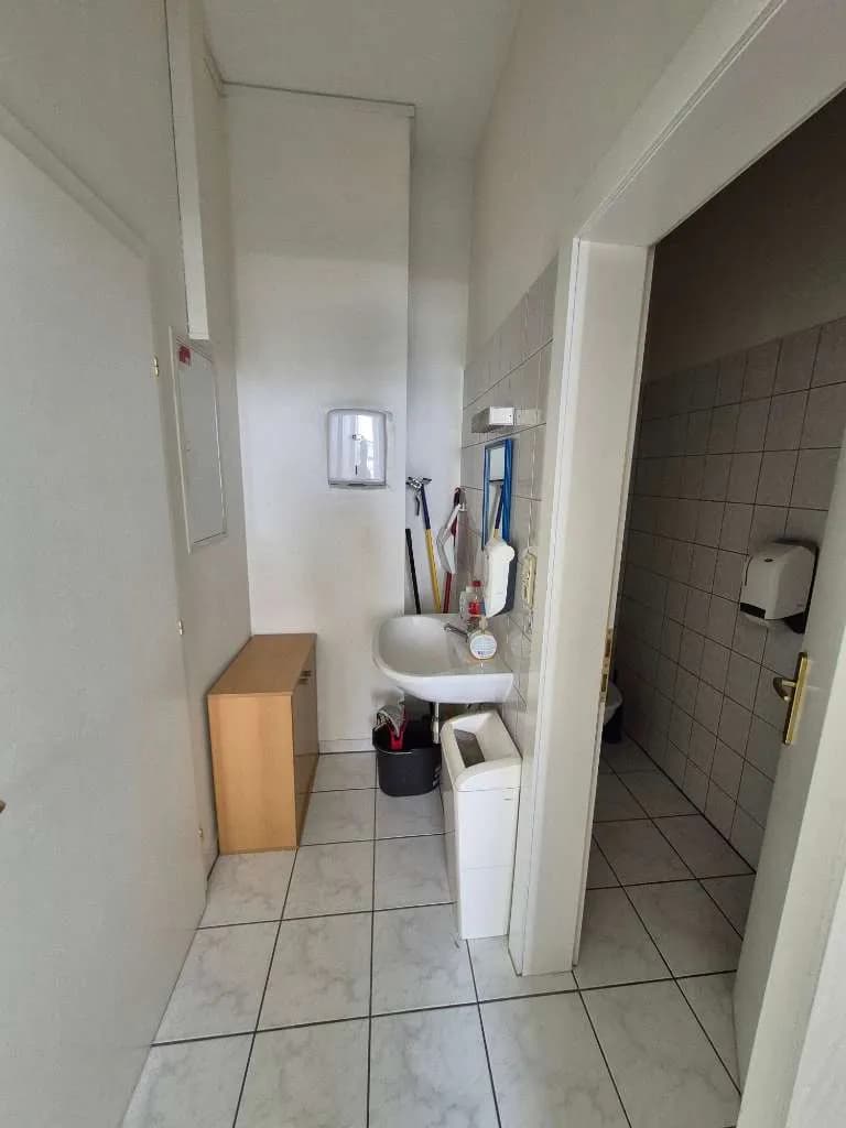 Gewerbeimmobilie mieten in Weiz – 85 m², € 12 – Bild 9 von 12