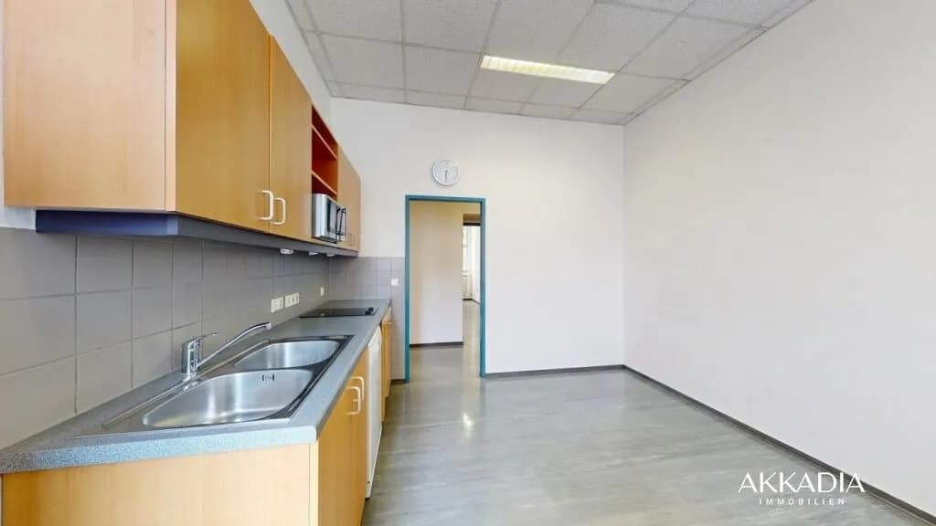 9-Zimmer-Gewerbeimmobilie mieten in Wien – 360 m², € 4.999 – Bild 11 von 14