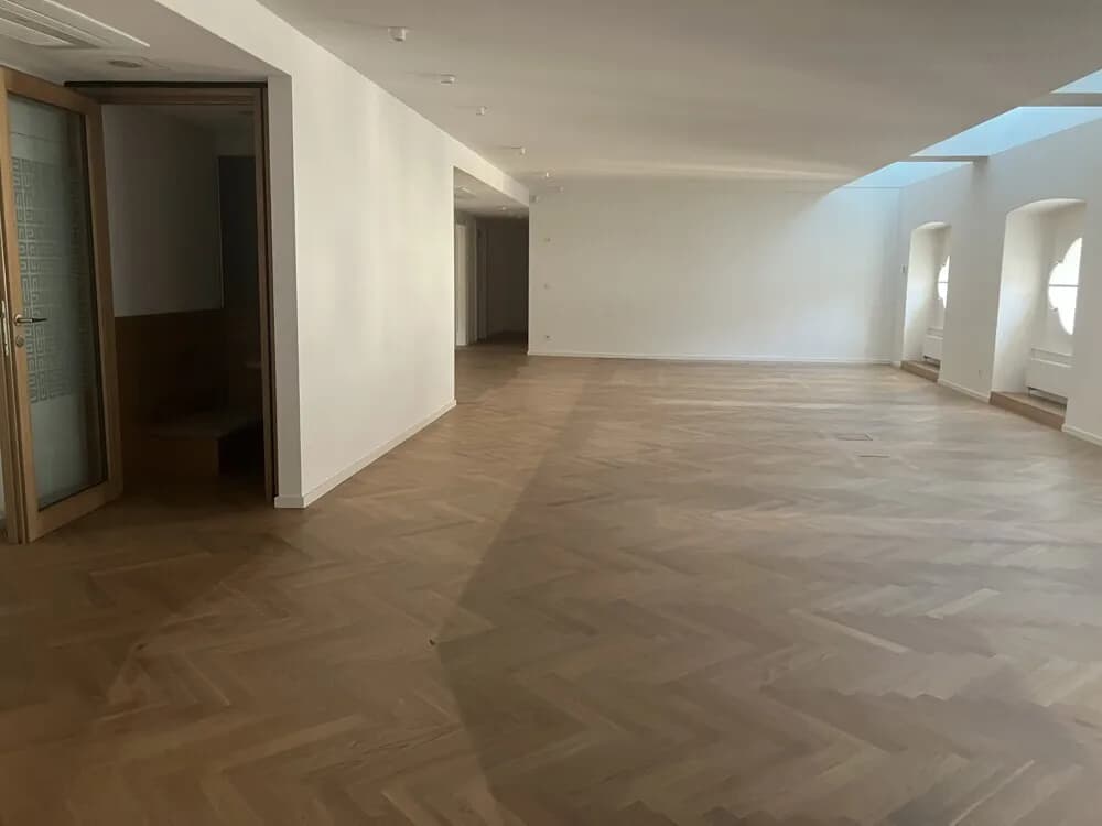 Gewerbeimmobilie mieten in Wien – 1 039 m², € 24 – Bild 2 von 8