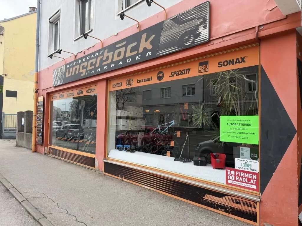 Gewerbeimmobilie kaufen in Wiener Neustadt – 296 m², € 399.000