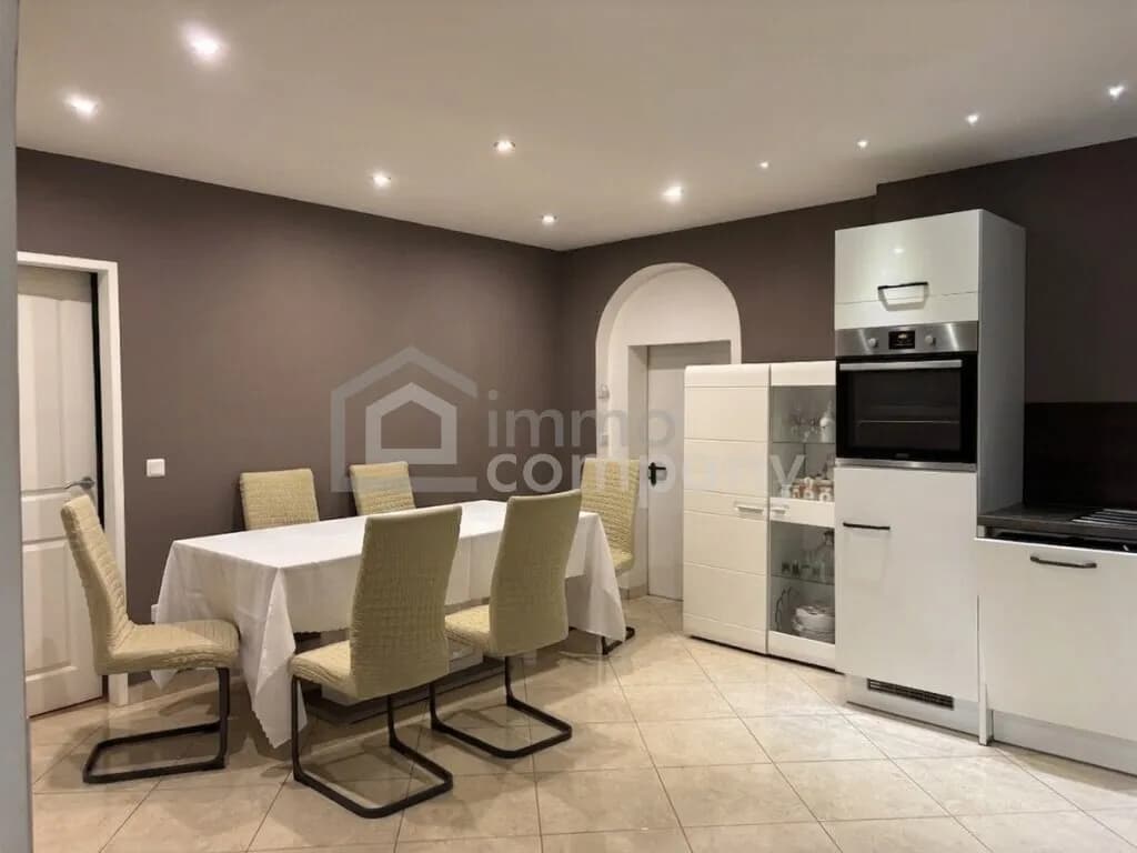 4-Zimmer-Haus kaufen in Mistelbach – 150 m², € 230.000 – Bild 2 von 7