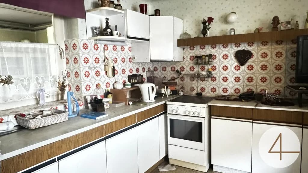 Haus kaufen in Horn – 1 765 m², € 150.000 – Bild 7 von 12