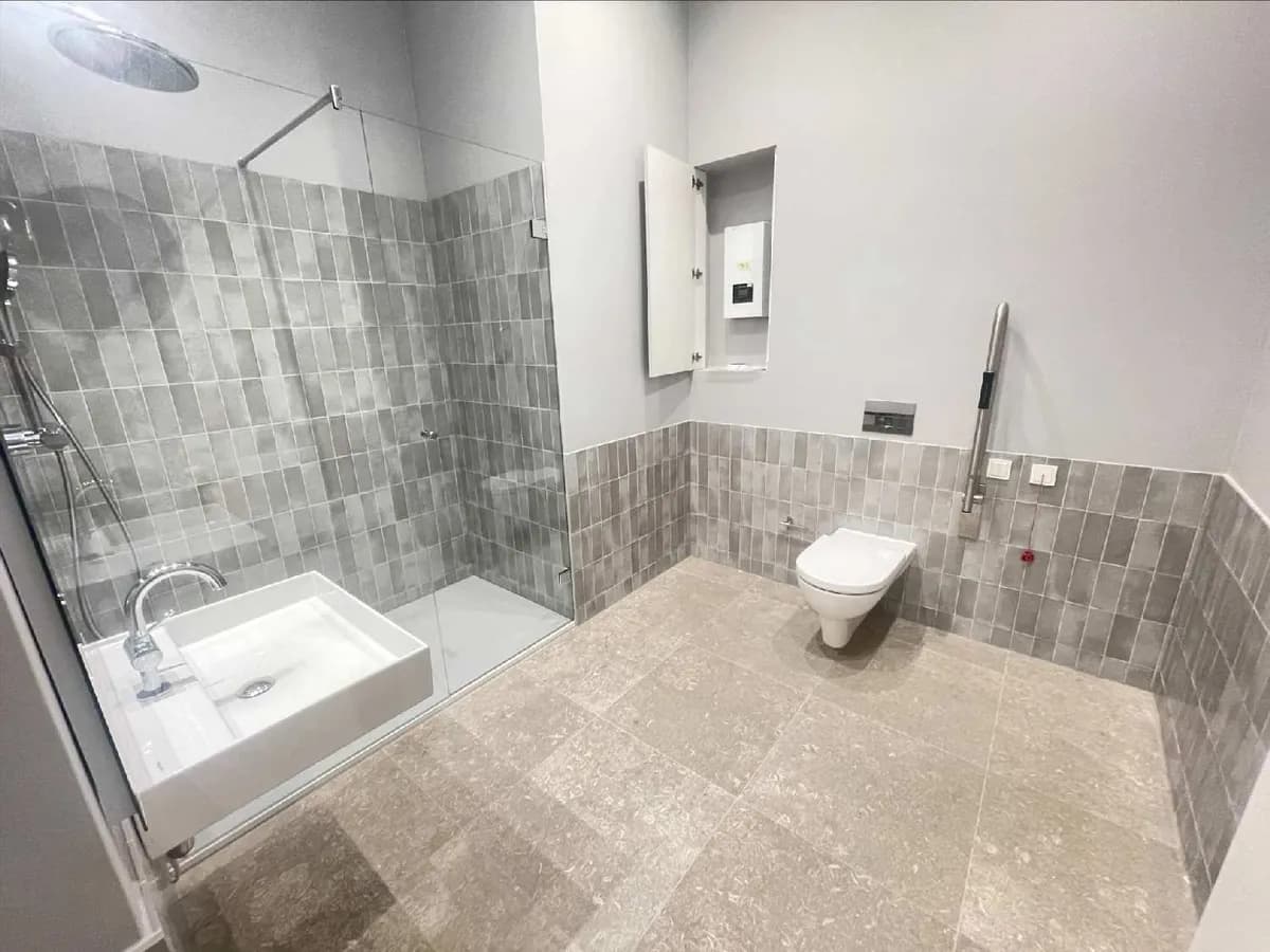 9-Zimmer-Gewerbeimmobilie mieten in Wien – 239 m², € 7.376 – Bild 10 von 14