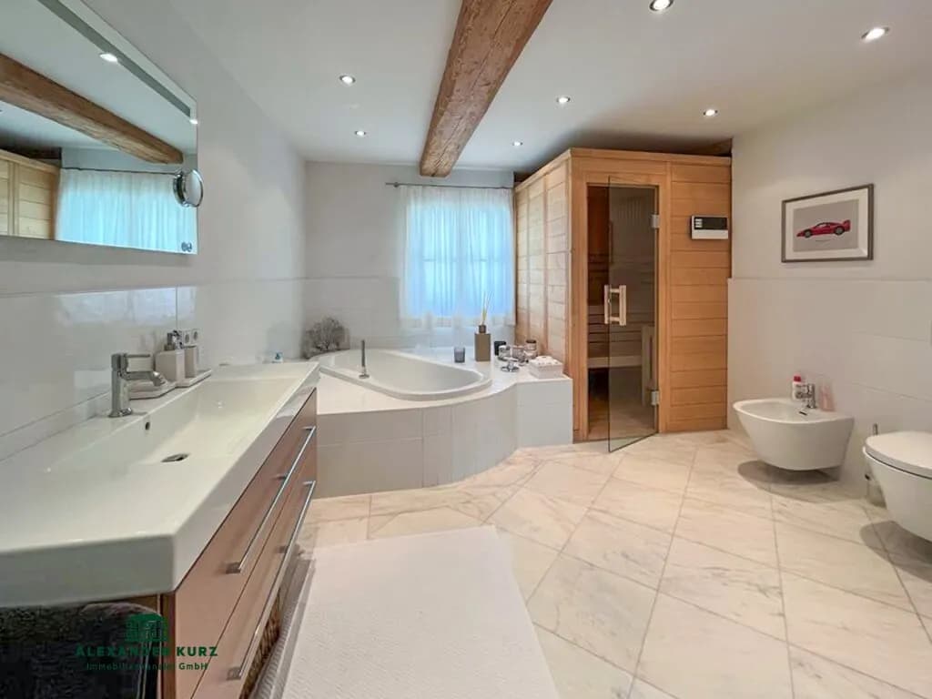 4-Zimmer-Wohnung mieten in Salzburg Stadt – 156 m², € 2.770 – Bild 4 von 6