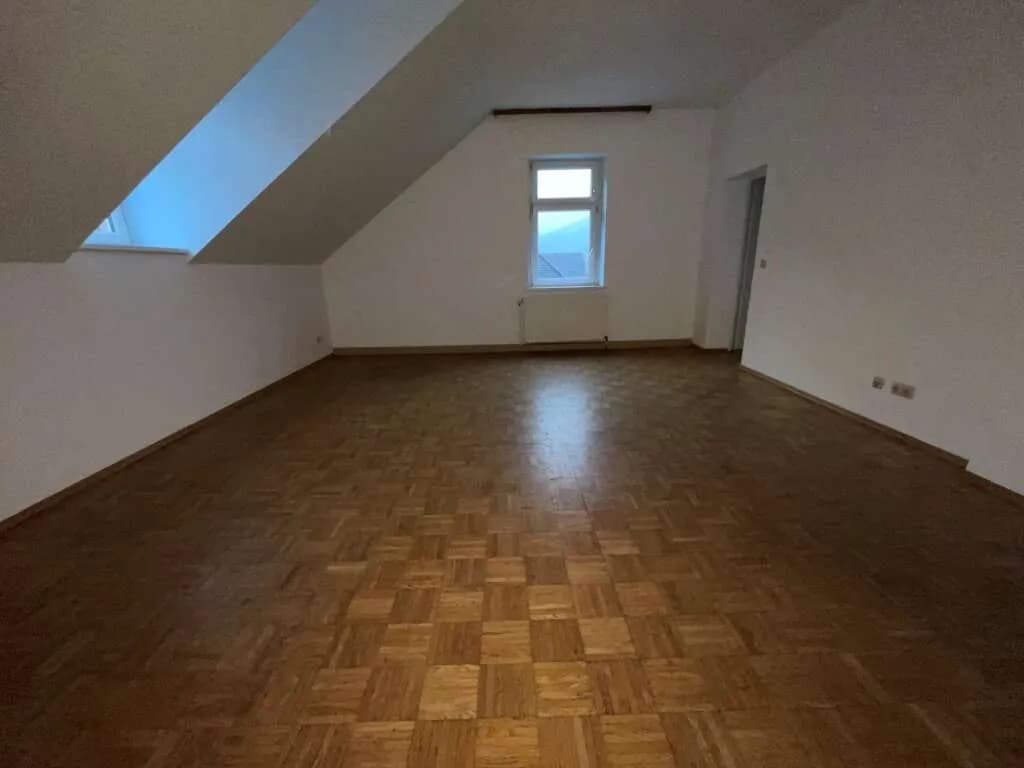 Wohnung mieten in Leoben – 84 m², € 575 – Bild 2 von 4