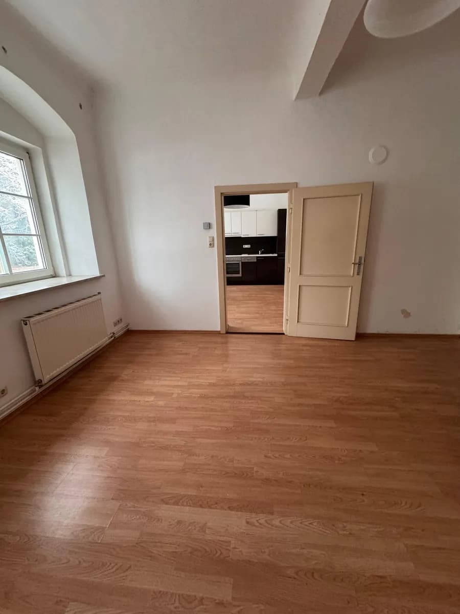 Gewerbeimmobilie mieten in Steyr – 44 m², € 600 – Bild 2 von 10