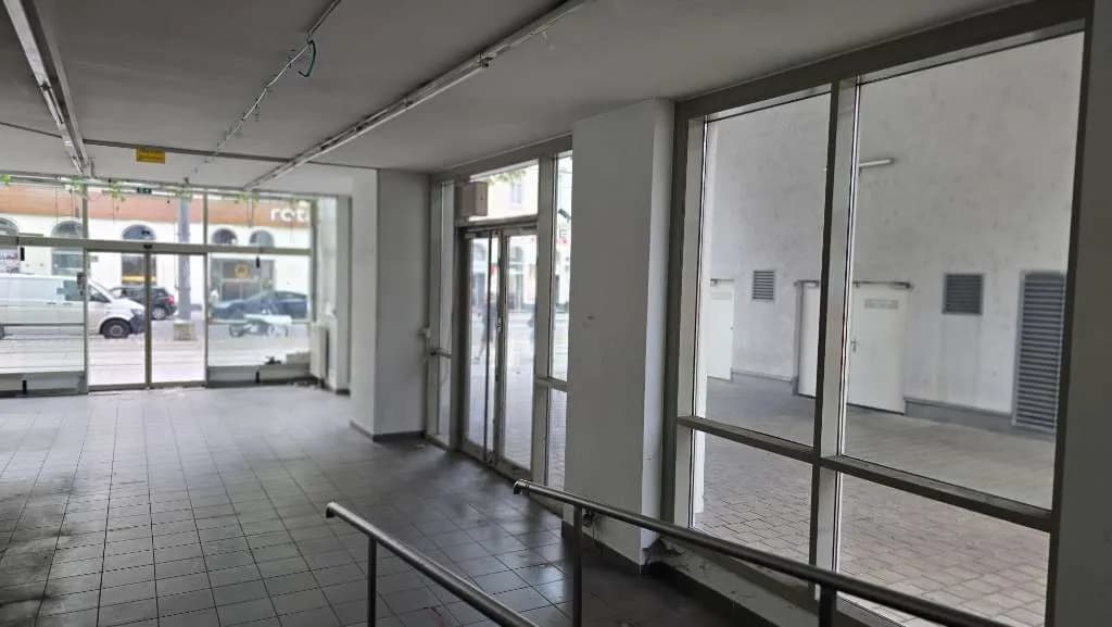 2-Zimmer-Gewerbeimmobilie mieten in Wien – 145 m², € 3.928 – Bild 8 von 8