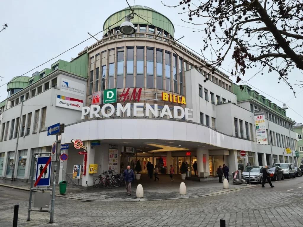 Gewerbeimmobilie mieten in Sankt Pölten – 730 m², € 20.200 – Bild 2 von 9