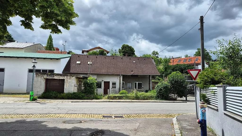 4-Zimmer-Haus kaufen in Gänserndorf – 140 m², € 49.000
