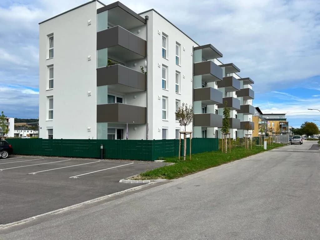 2-Zimmer-Wohnung mieten in Perg – 54,68 m², € 717