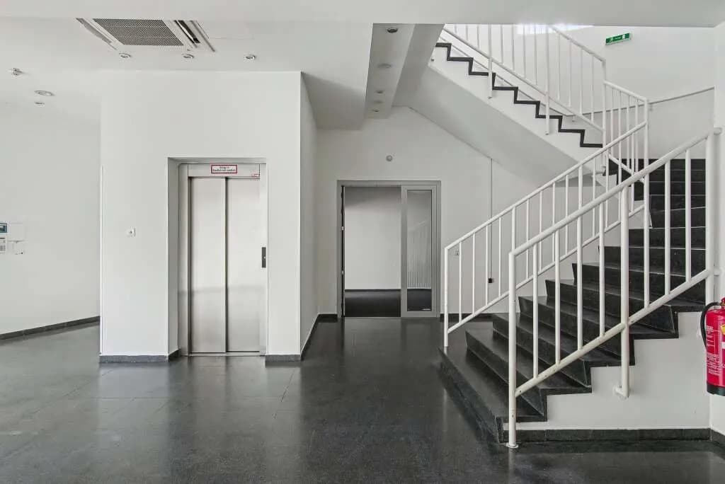 Gewerbeimmobilie mieten in Wien – 900 m², € 10 – Bild 4 von 17