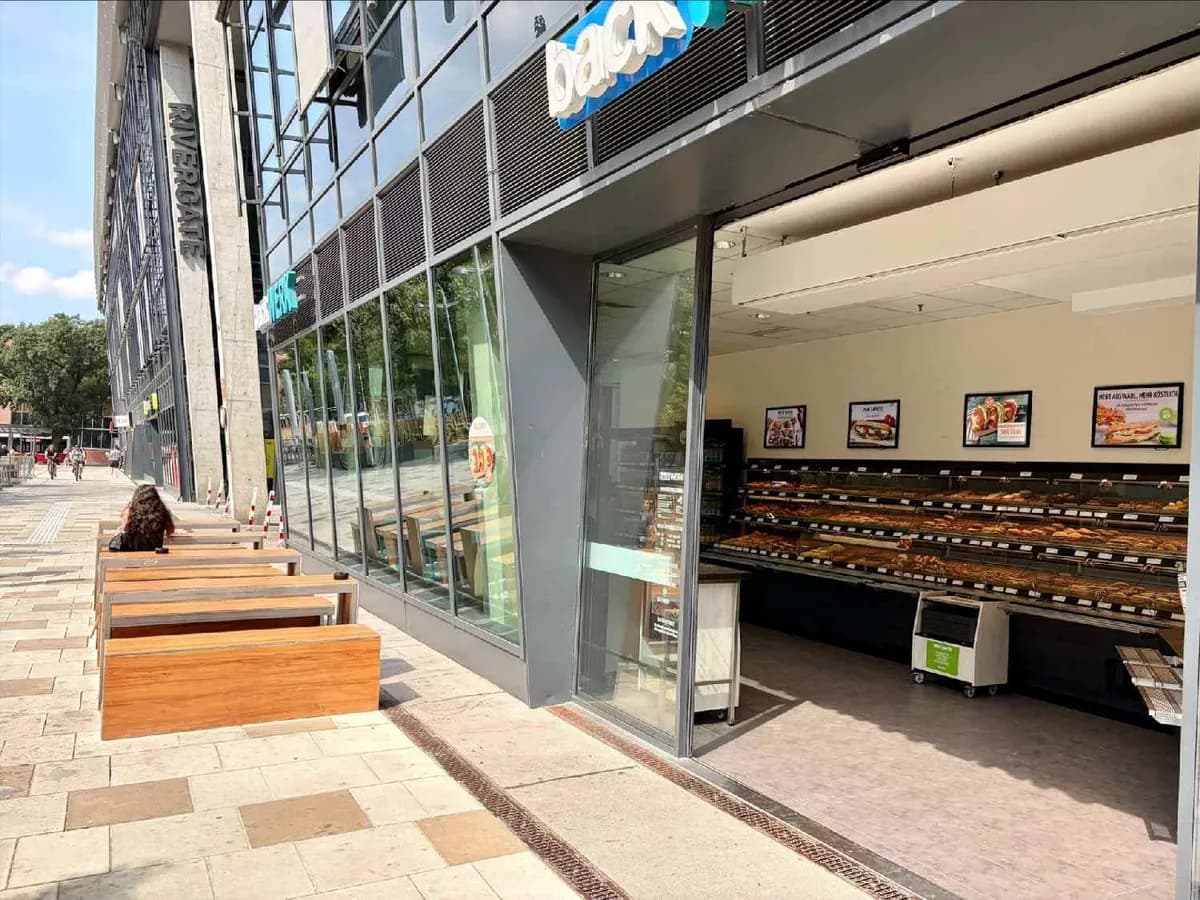 Gewerbeimmobilie mieten in Wien – 125 m², € 4.888 – Bild 2 von 13