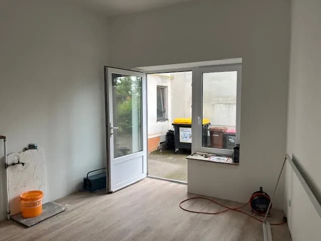 2-Zimmer-Gewerbeimmobilie kaufen in Neunkirchen – 29 m², € 32.000