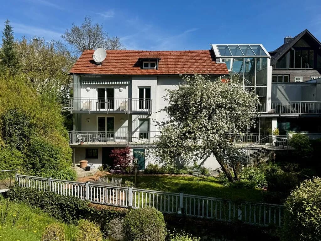 4-Zimmer-Haus kaufen in Gmunden – 214 m², € 559.000 – Bild 2 von 41