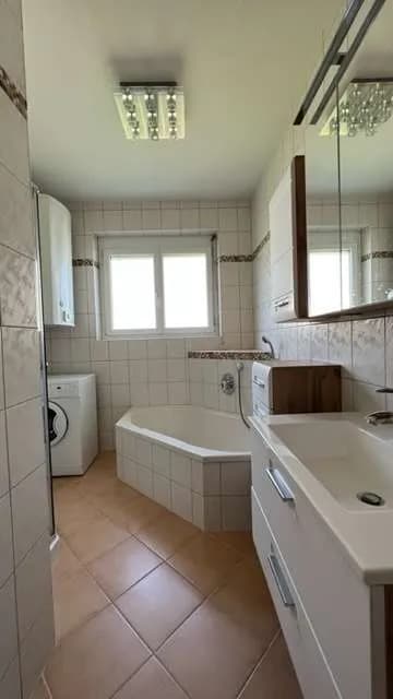3-Zimmer-Wohnung mieten in Gmunden – 98 m², € 1.220 – Bild 3 von 9