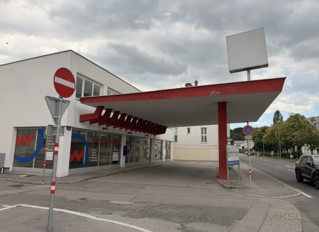Gewerbeimmobilie mieten in Sankt Pölten – 581 m², € 3.019