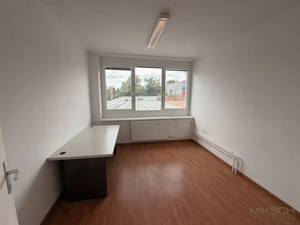 Gewerbeimmobilie mieten in Sankt Pölten – 581 m², € 3.019 – Bild 10 von 19