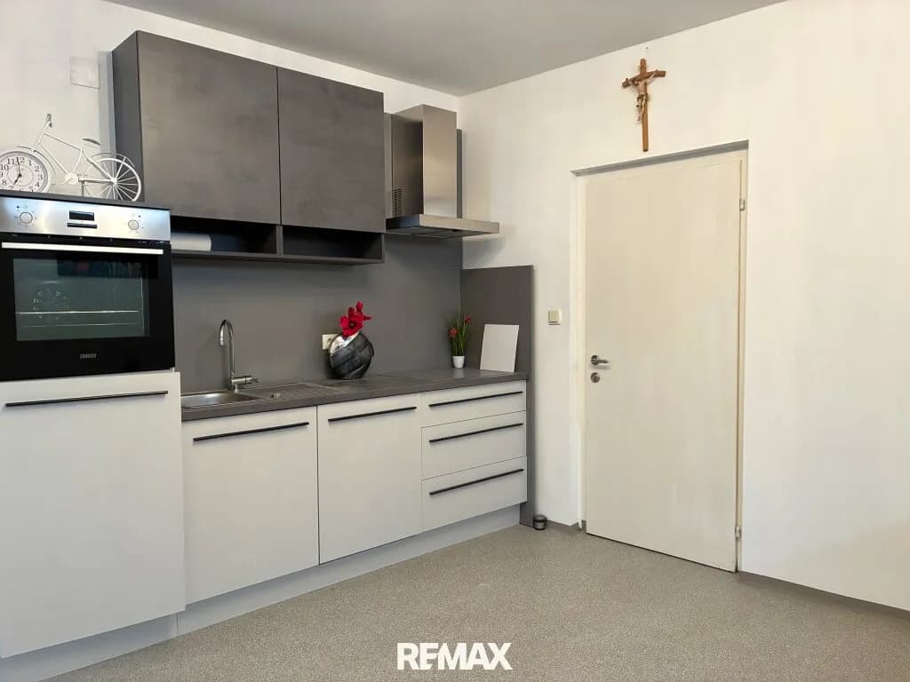 4-Zimmer-Gewerbeimmobilie mieten in Melk – 180 m² – Bild 3 von 19