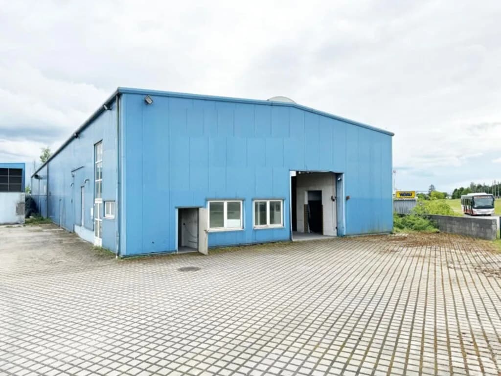 Gewerbeimmobilie mieten in Linz Land – 4 000 m² – Bild 1 von 4