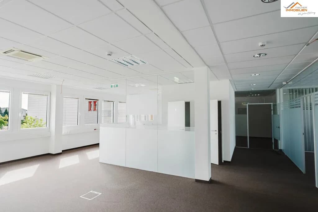 4-Zimmer-Gewerbeimmobilie mieten in Neunkirchen – 185 m², € 3.671 – Bild 3 von 14