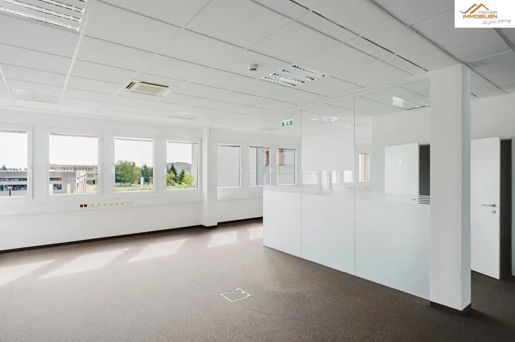 4-Zimmer-Gewerbeimmobilie mieten in Neunkirchen – 185 m², € 3.671 – Bild 11 von 14