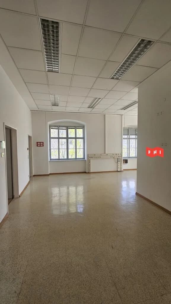 Gewerbeimmobilie mieten in Wien – 300 m², € 3.300 – Bild 6 von 16