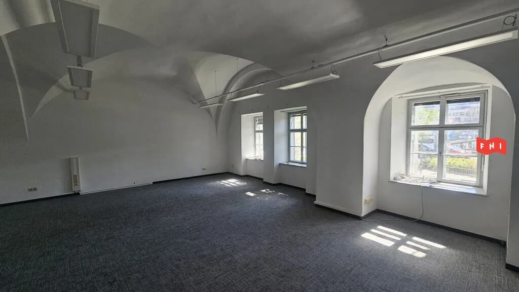 Gewerbeimmobilie mieten in Wien – 300 m², € 3.300 – Bild 9 von 16