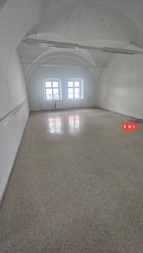 Gewerbeimmobilie mieten in Wien – 300 m², € 3.300 – Bild 10 von 16
