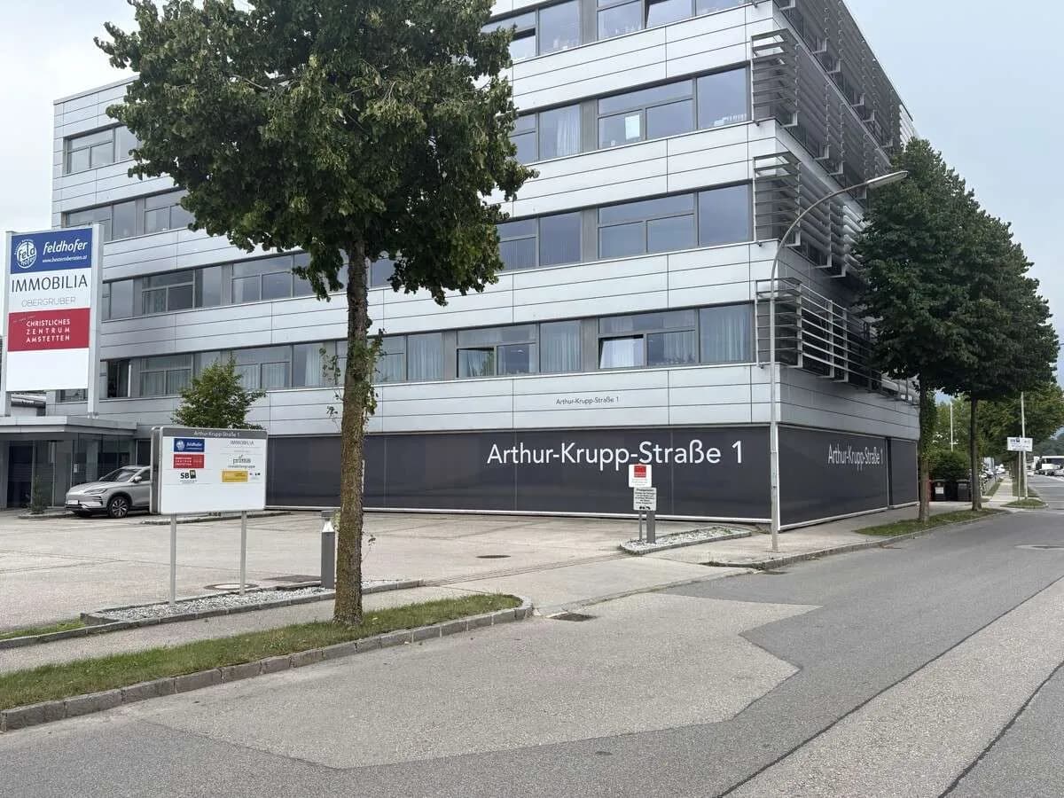 6-Zimmer-Gewerbeimmobilie mieten in Amstetten – 380 m², € 4.329