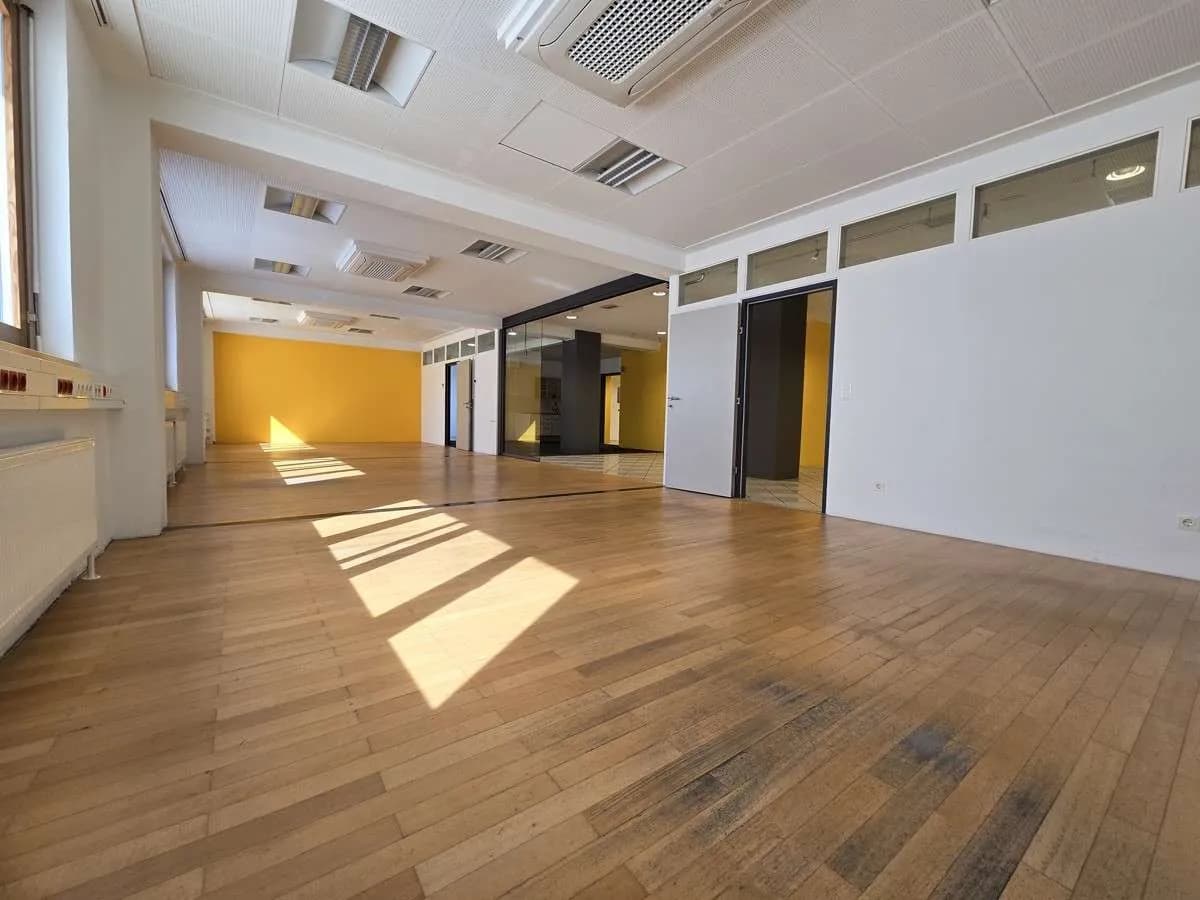6-Zimmer-Gewerbeimmobilie mieten in Amstetten – 380 m², € 4.329 – Bild 5 von 12