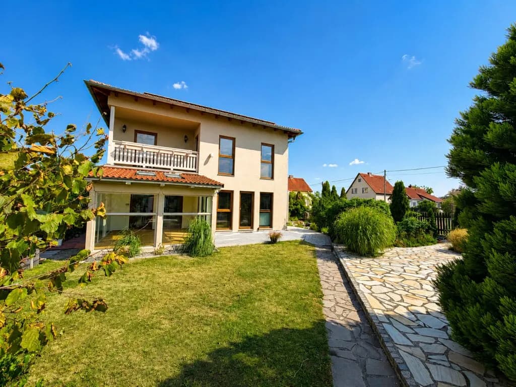 4-Zimmer-Haus kaufen in Neunkirchen – 105 m², € 465.000 – Bild 3 von 57