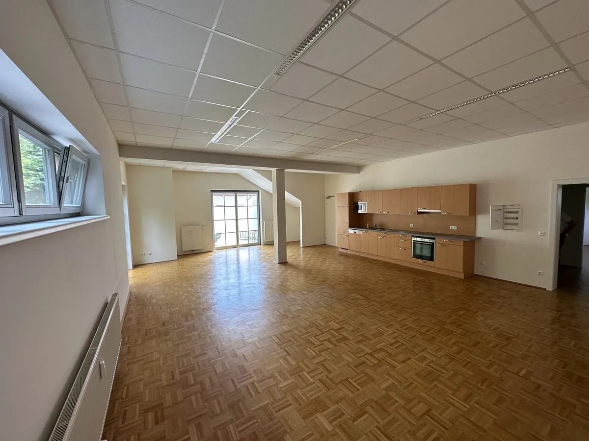 2-Zimmer-Wohnung mieten in Deutschlandsberg – 87 m², € 888