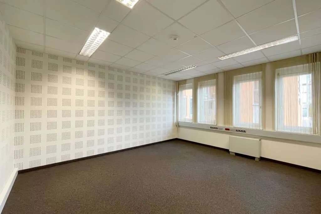 3-Zimmer-Gewerbeimmobilie mieten in Graz – 103 m², € 1.179 – Bild 2 von 13