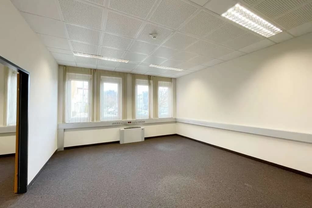 3-Zimmer-Gewerbeimmobilie mieten in Graz – 103 m², € 1.179 – Bild 4 von 13