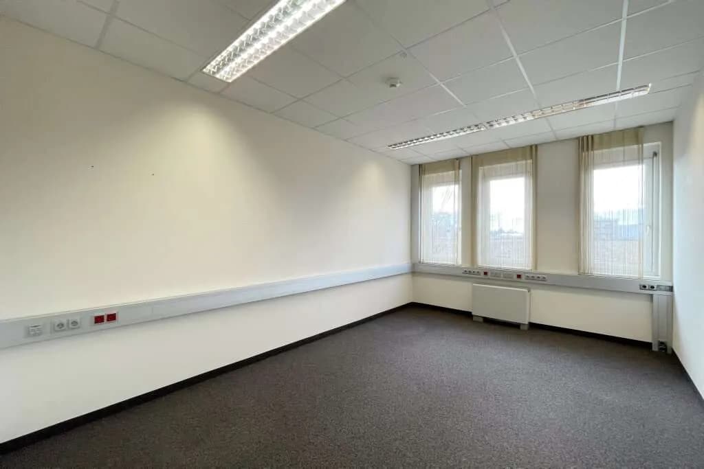 3-Zimmer-Gewerbeimmobilie mieten in Graz – 103 m², € 1.179 – Bild 6 von 13