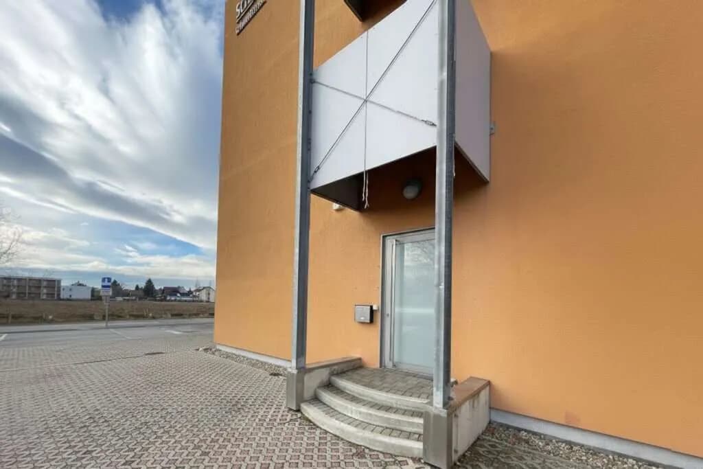 3-Zimmer-Gewerbeimmobilie mieten in Graz – 103 m², € 1.179 – Bild 12 von 13