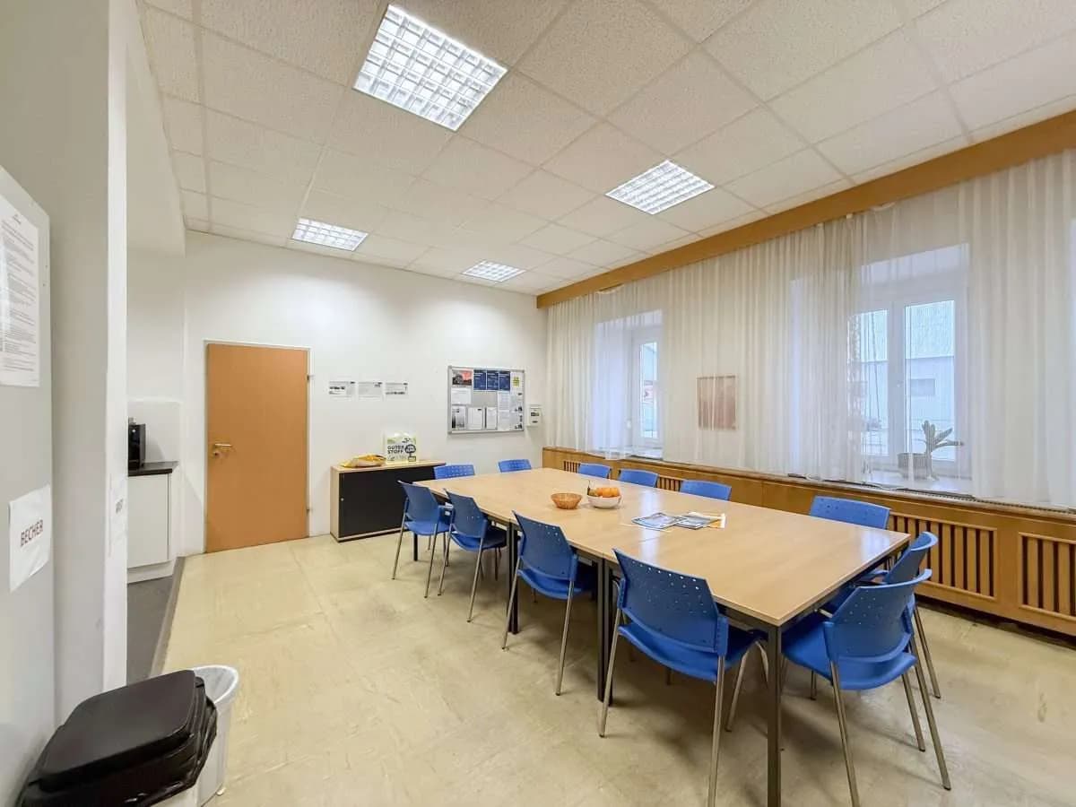 Immobilie kaufen in Wiener Neustadt Land – 2 200 m², € 1.700.000 – Bild 2 von 17