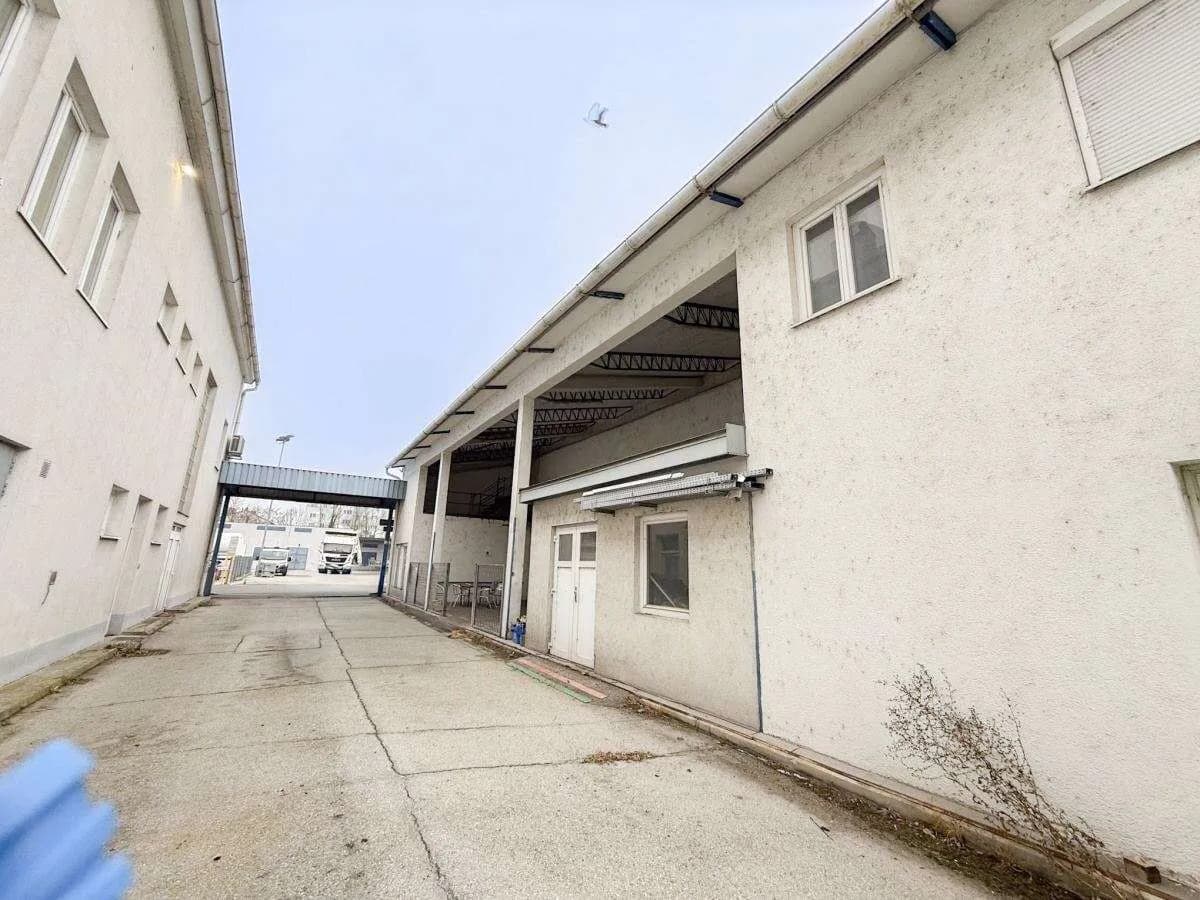 Immobilie kaufen in Wiener Neustadt Land – 2 200 m², € 1.700.000 – Bild 14 von 17