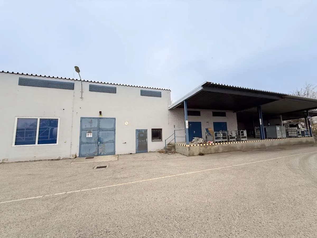 Immobilie kaufen in Wiener Neustadt Land – 2 200 m², € 1.700.000 – Bild 16 von 17