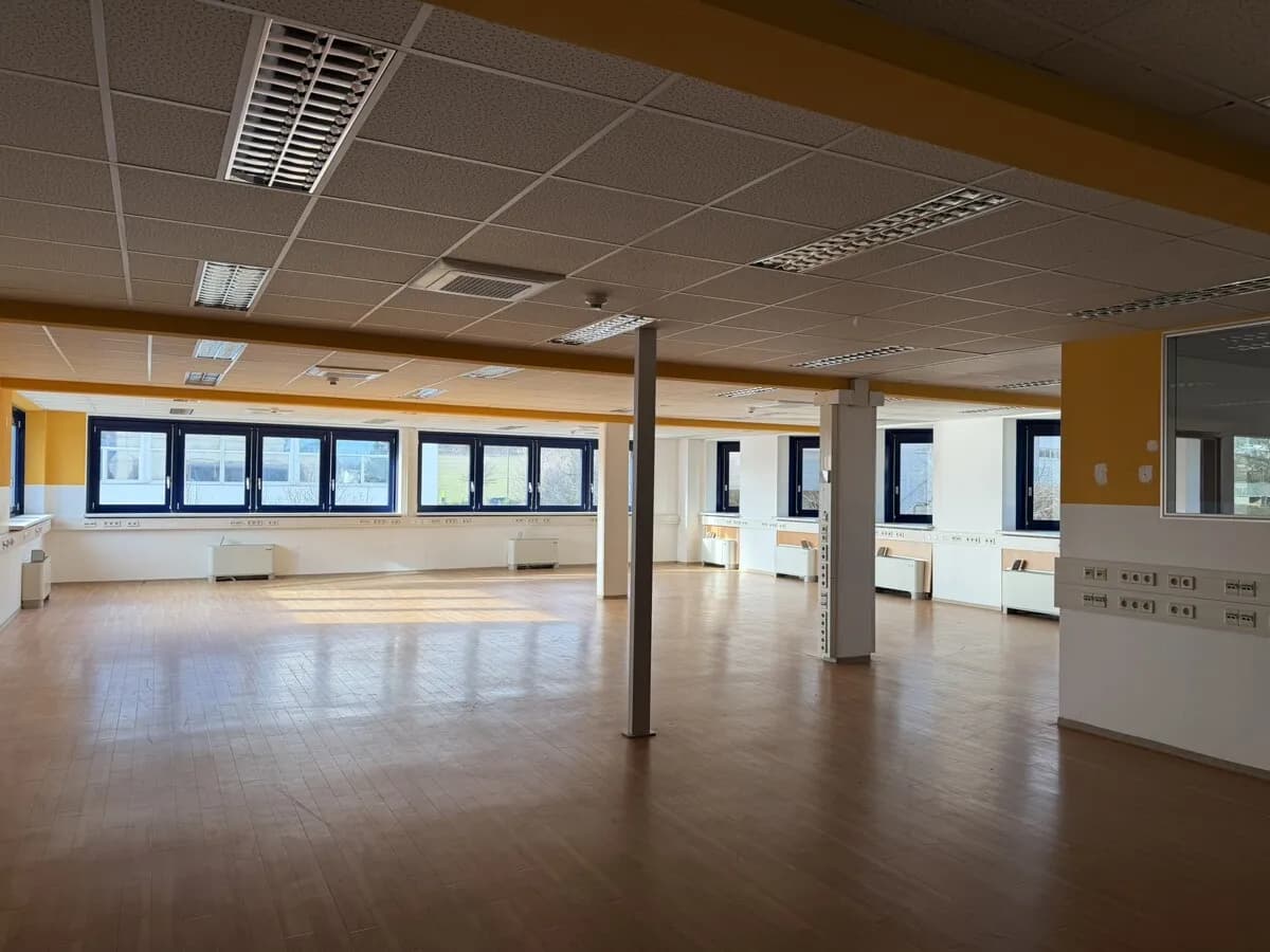 Gewerbeimmobilie mieten in Mödling – 8 523 m², € 7 – Bild 5 von 5
